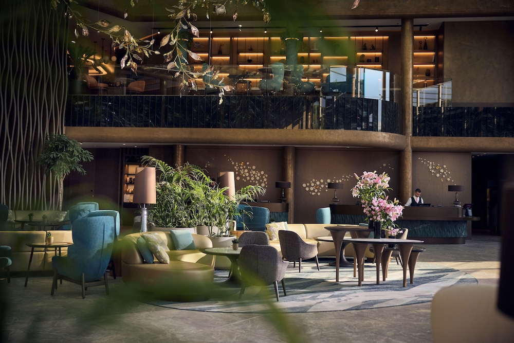 Hilton Sofia — Restaurant & bars in Sofia, Sofia (province)