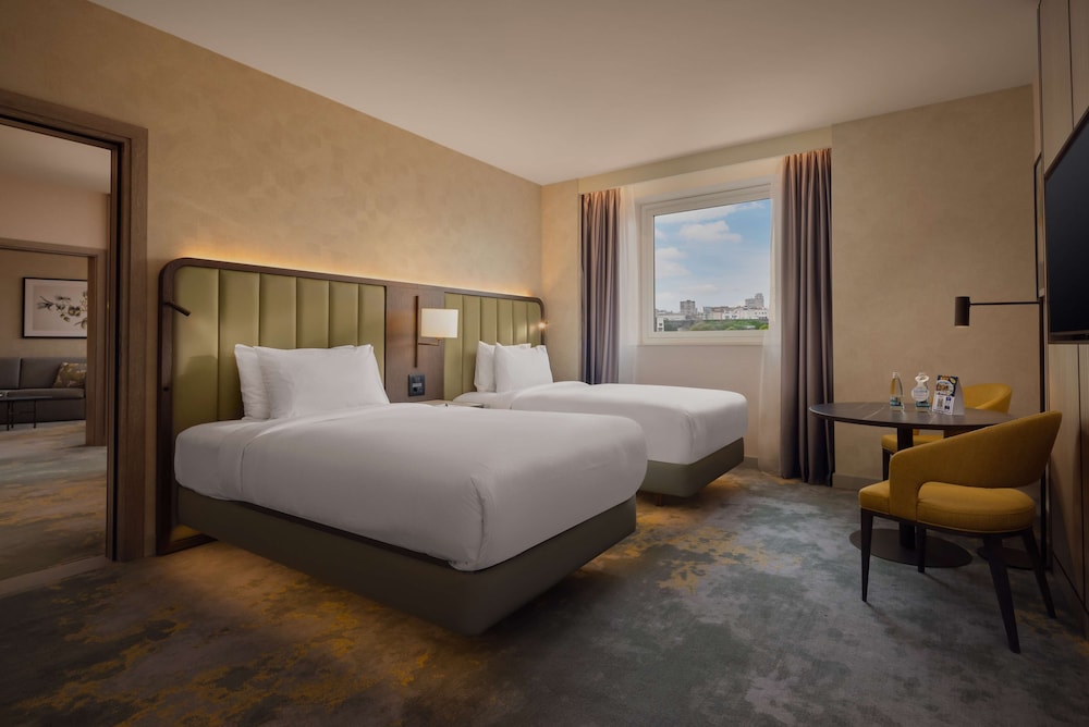Hilton Sofia — Hotel rooms in Sofia, Sofia (province)