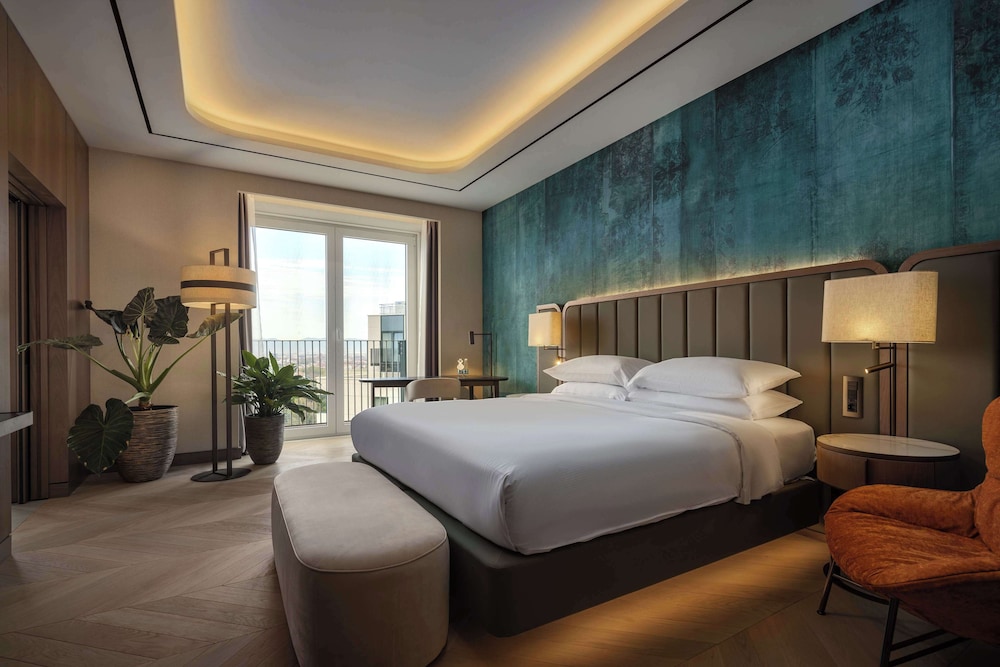 Hilton Sofia — Hotel rooms in Sofia, Sofia (province)