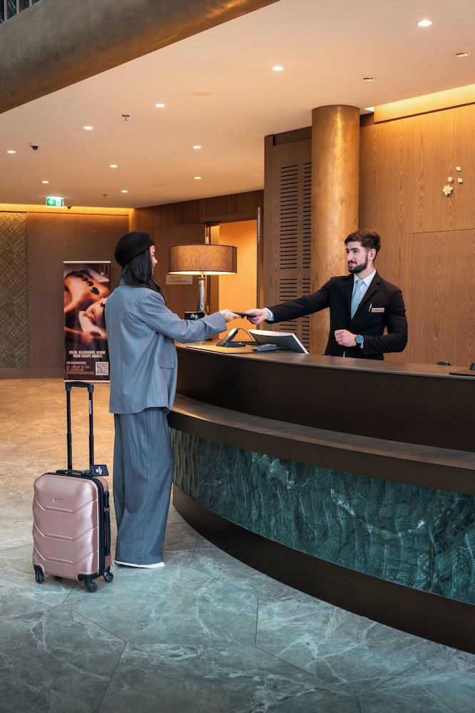 Hilton Sofia — Hotel building in Sofia, Sofia (province)