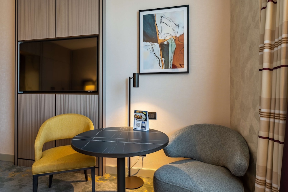 Hilton Sofia — Hotel rooms in Sofia, Sofia (province)
