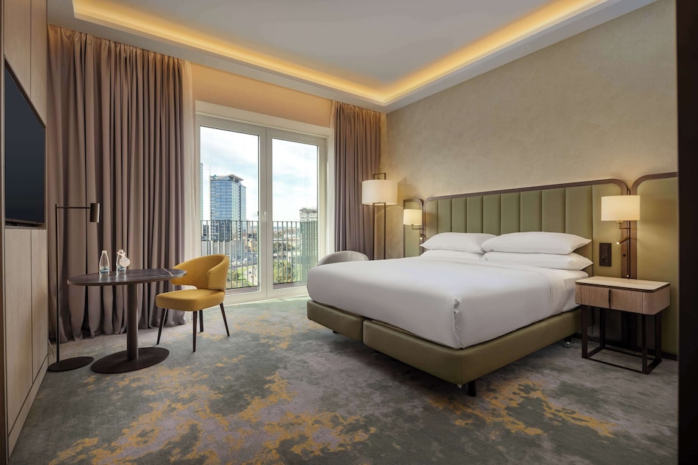 Hilton Sofia — Hotel rooms in Sofia, Sofia (province)