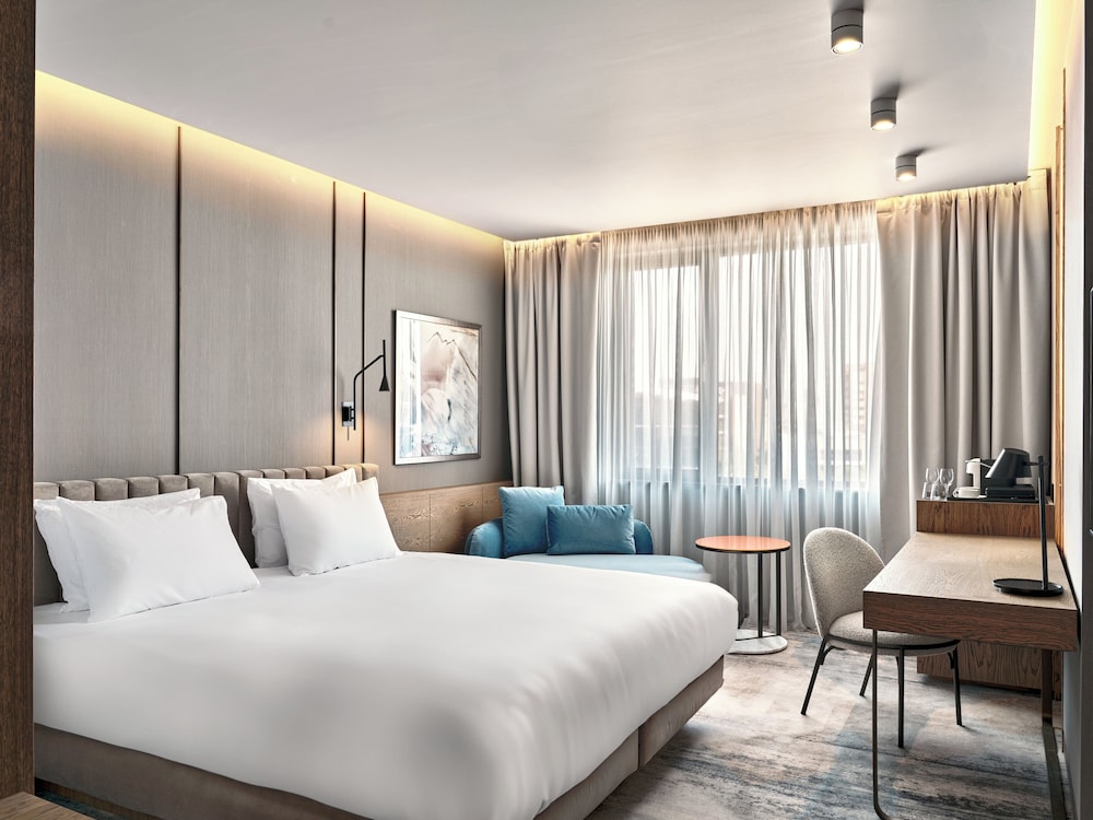 Crowne Plaza Sofia by IHG — Hotel rooms in Sofia, Sofia (province)