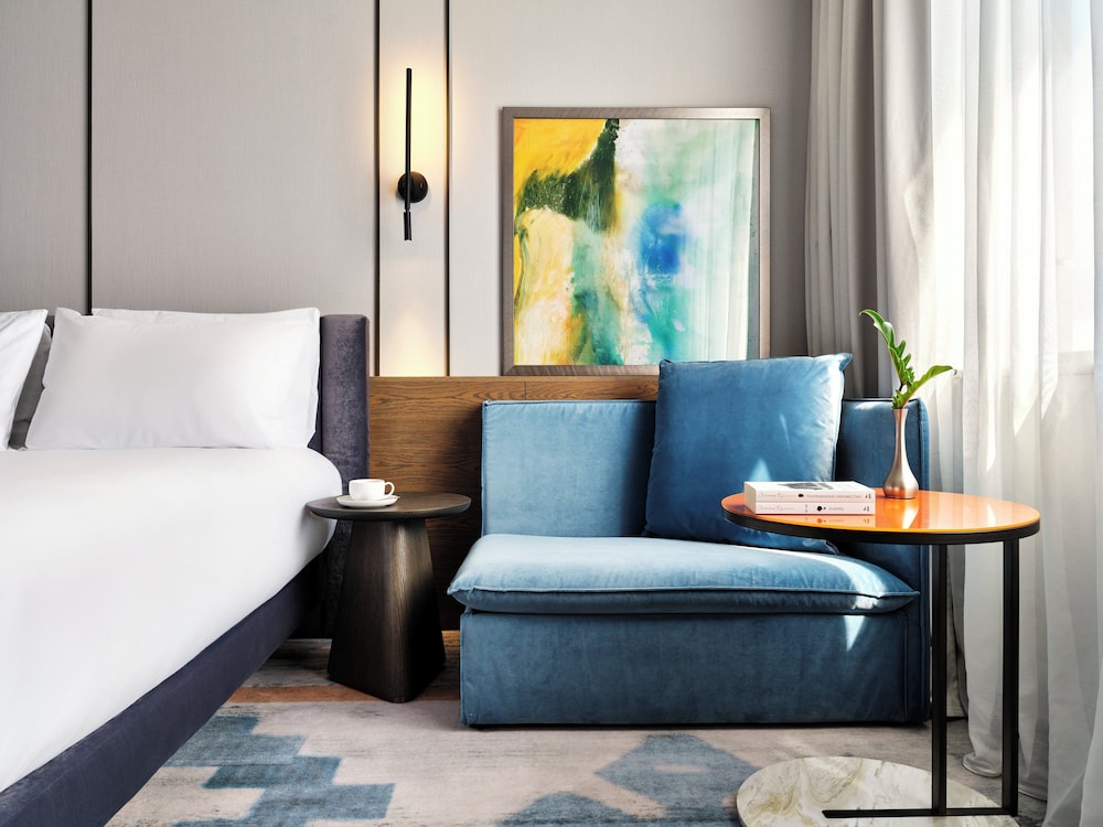 Crowne Plaza Sofia by IHG — Hotel rooms in Sofia, Sofia (province)