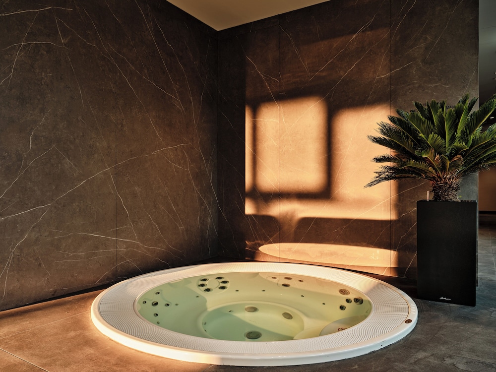 Crowne Plaza Sofia by IHG — Spa in Sofia, Sofia (province)
