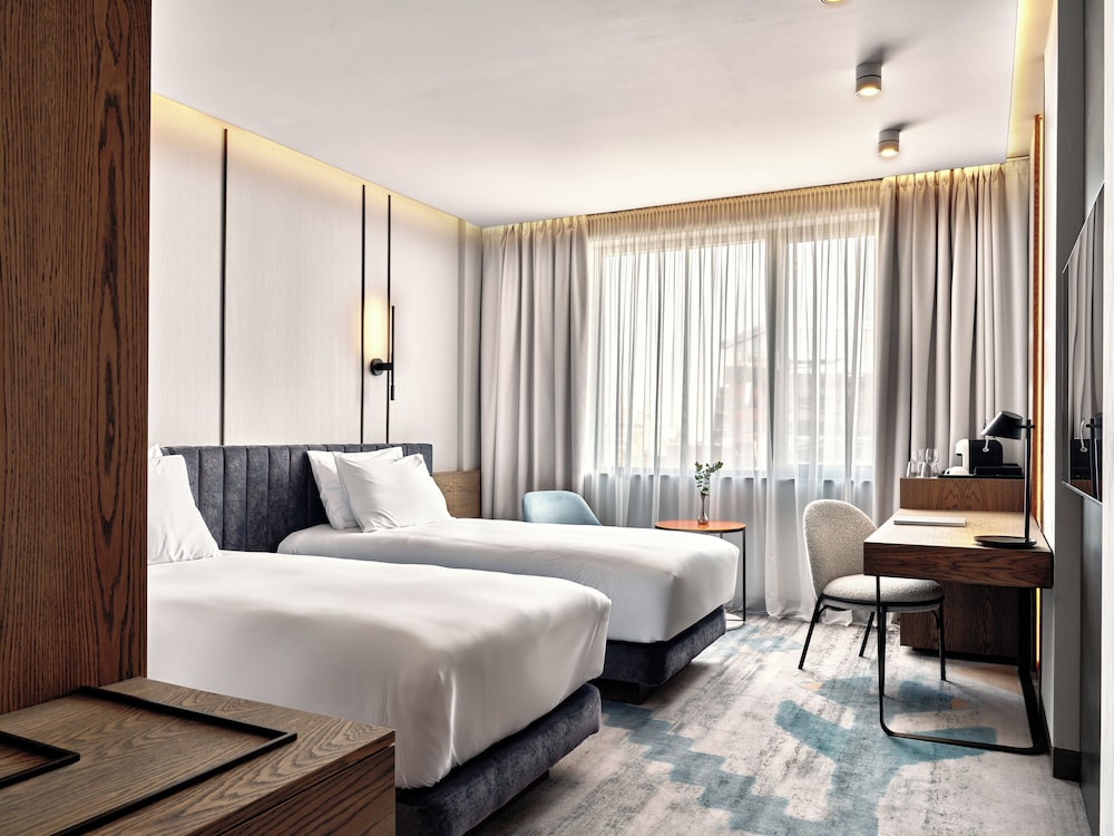 Crowne Plaza Sofia by IHG — Hotel rooms in Sofia, Sofia (province)