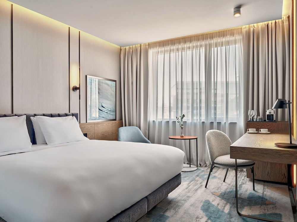 Crowne Plaza Sofia by IHG — Hotel rooms in Sofia, Sofia (province)