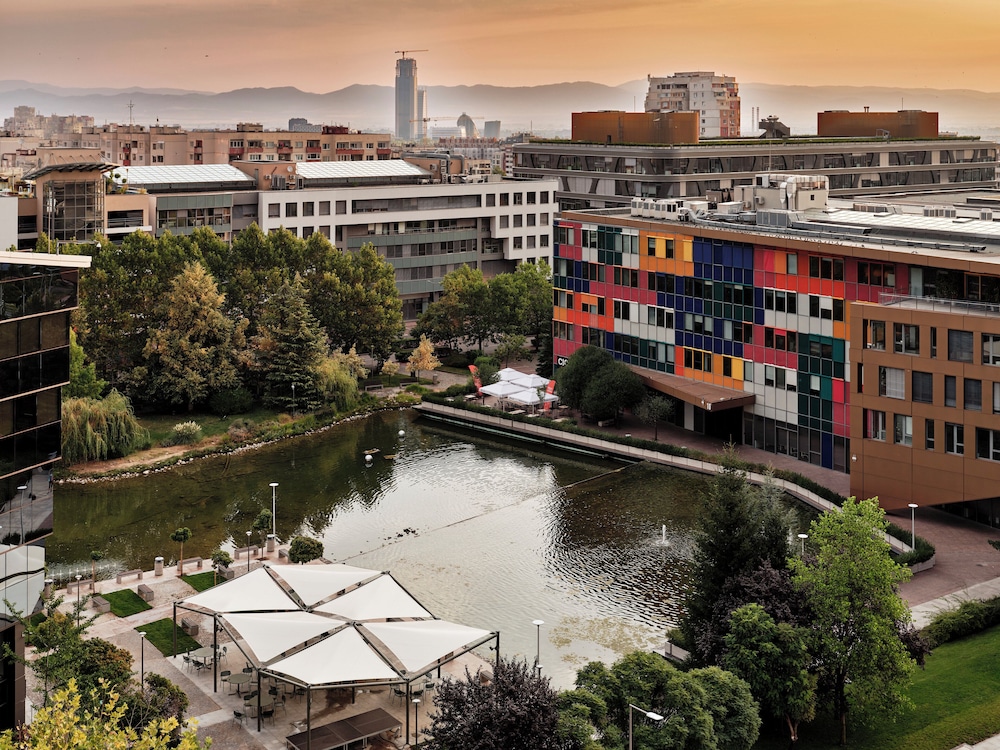Crowne Plaza Sofia by IHG - zdjęcie 4