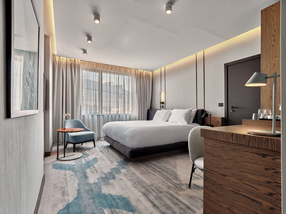 Crowne Plaza Sofia by IHG — Hotel rooms in Sofia, Sofia (province)