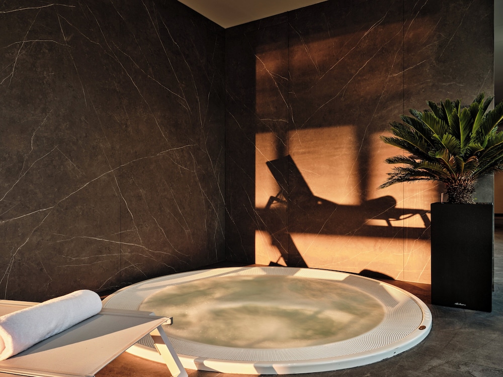 Crowne Plaza Sofia by IHG — Spa in Sofia, Sofia (province)
