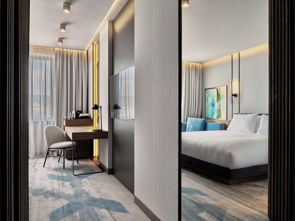 Crowne Plaza Sofia by IHG — Hotel rooms in Sofia, Sofia (province)