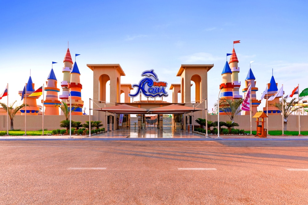 Pickalbatros Aqua Park Sharm El Sheikh - All inclusive — Hotel building in Sharm El Sheikh, Red Sea