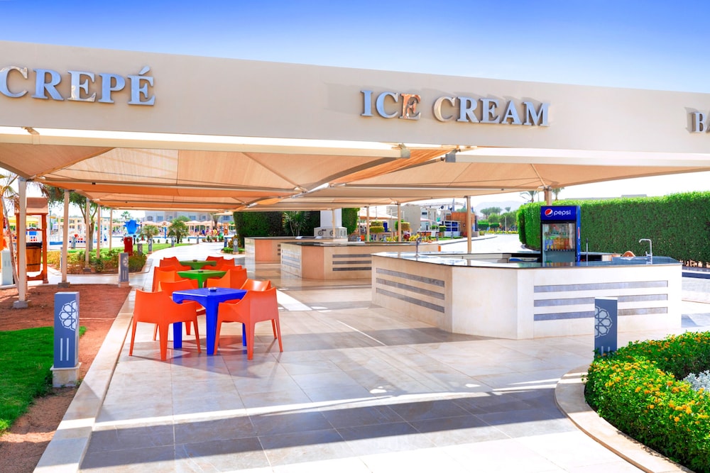 Pickalbatros Aqua Park Sharm El Sheikh - All inclusive — Restaurant & bars in Sharm El Sheikh, Red Sea