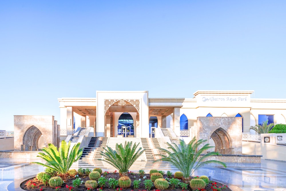 Pickalbatros Aqua Park Sharm El Sheikh - All inclusive — Hotel building in Sharm El Sheikh, Red Sea