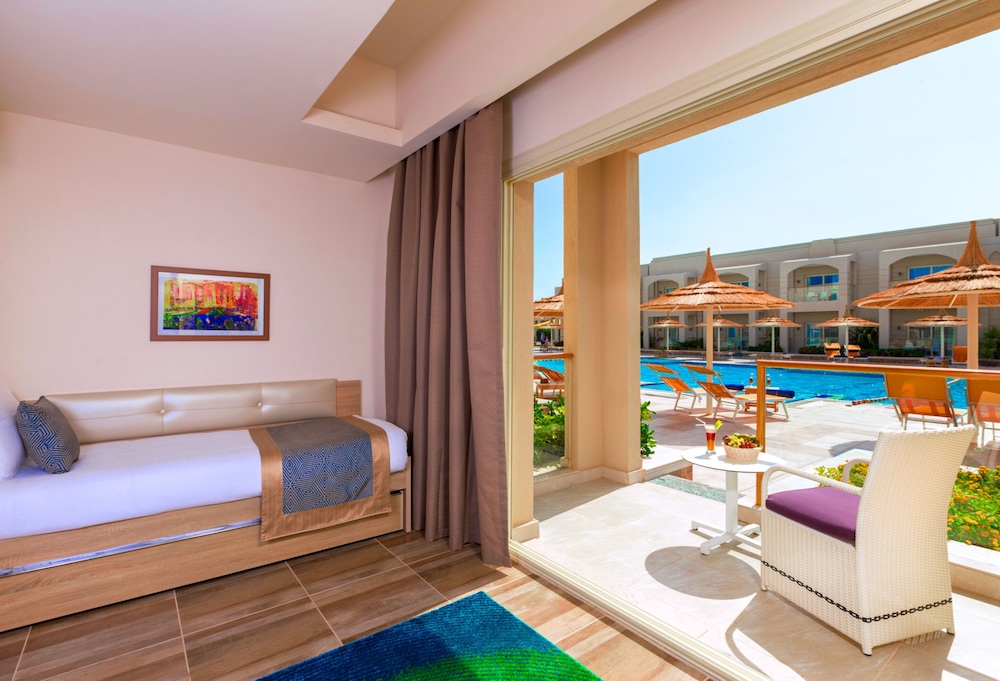 Pickalbatros Aqua Park Sharm El Sheikh - All inclusive — Hotel rooms in Sharm El Sheikh, Red Sea