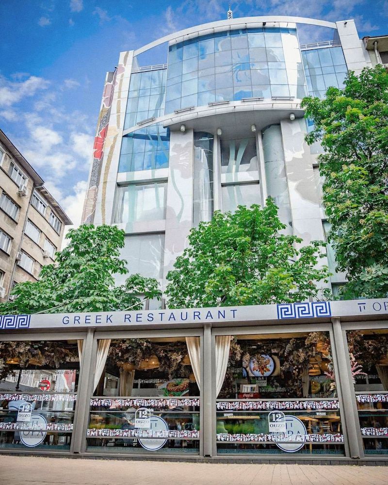 Les Fleurs Boutique Hotel