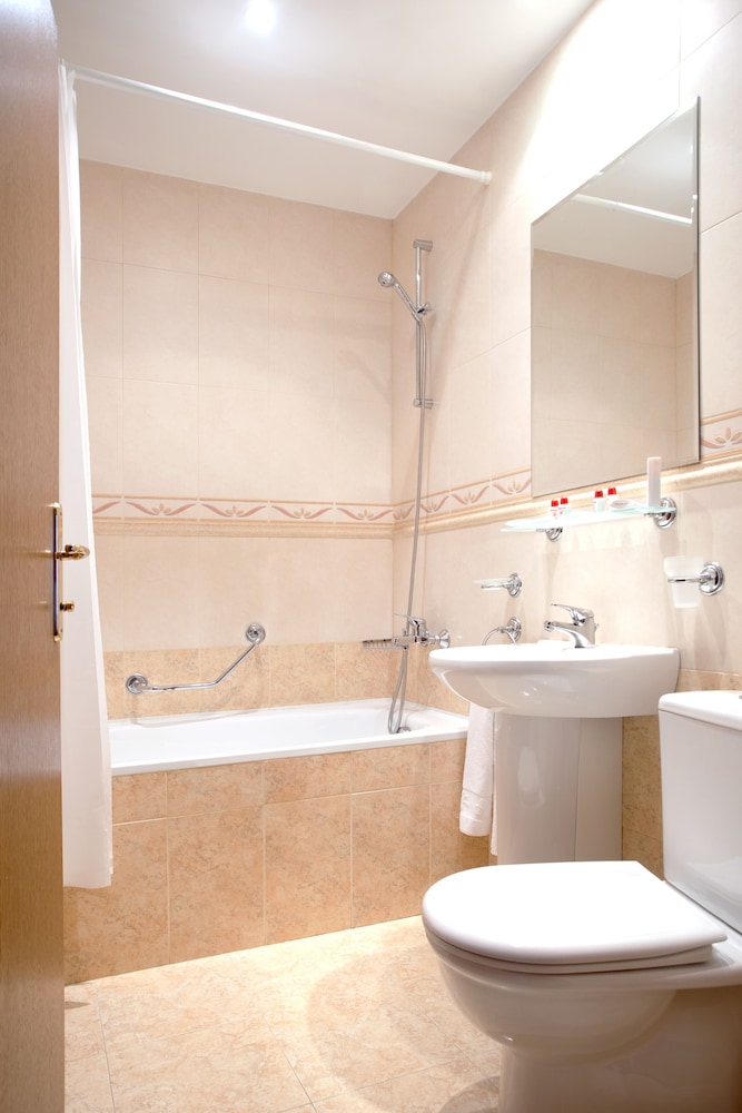 Hotel Lion Sofia — Hotel rooms in Sofia, Sofia (province)