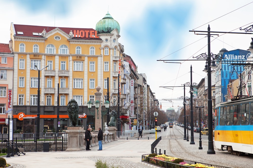 Hotel Lion Sofia — Hotel building in Sofia, Sofia (province)