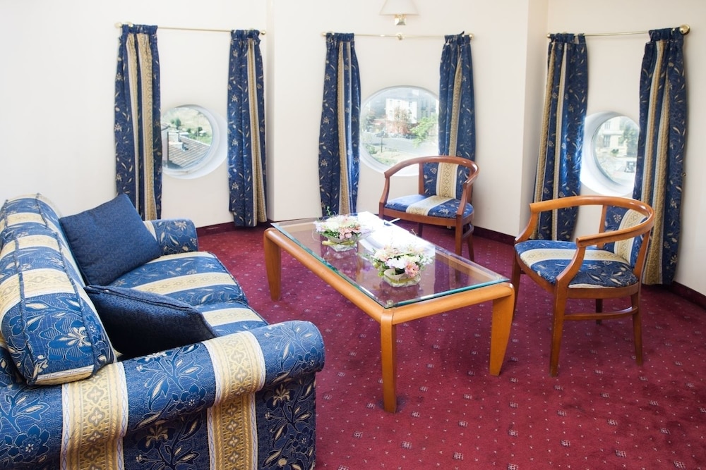 Hotel Lion Sofia — Hotel rooms in Sofia, Sofia (province)