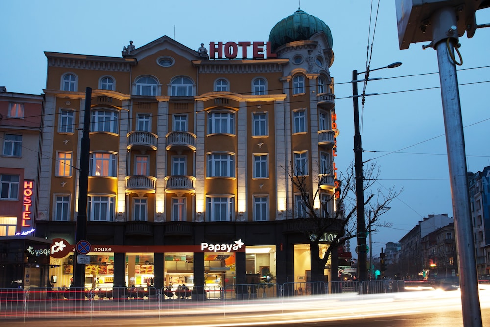 Hotel Lion Sofia — Hotel building in Sofia, Sofia (province)