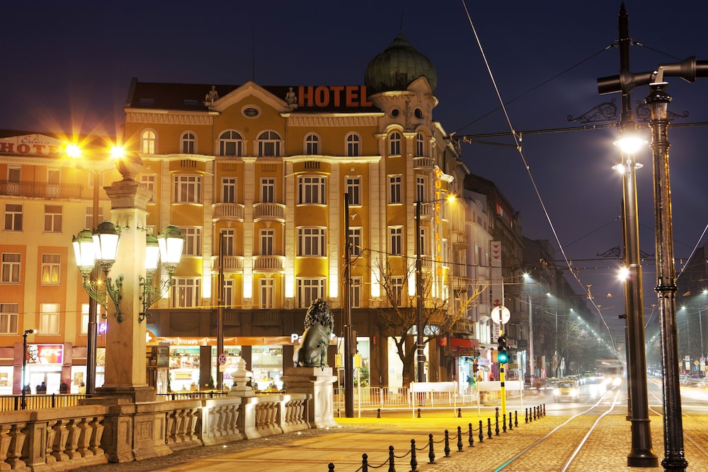 Hotel Lion Sofia — Hotel building in Sofia, Sofia (province)