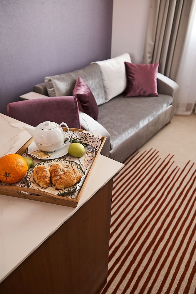 Hotel Lion Sofia — Hotel rooms in Sofia, Sofia (province)