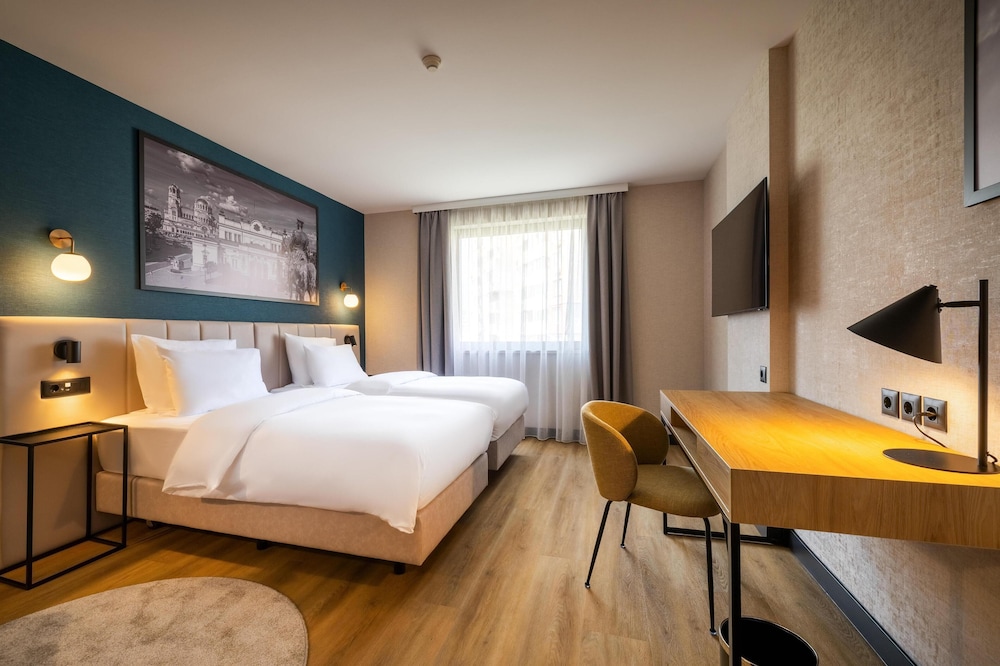 Metropolitan Hotel Sofia, a member of Radisson Individuals — Hotel rooms in Sofia, Sofia (province)