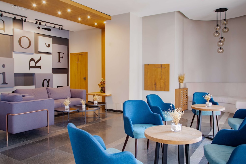 Metropolitan Hotel Sofia, a member of Radisson Individuals — Hotel building in Sofia, Sofia (province)