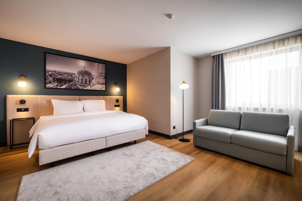 Metropolitan Hotel Sofia, a member of Radisson Individuals — Hotel rooms in Sofia, Sofia (province)