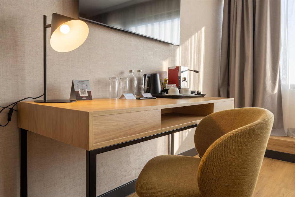 Metropolitan Hotel Sofia, a member of Radisson Individuals — Hotel rooms in Sofia, Sofia (province)