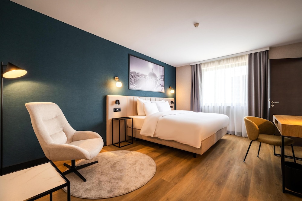Metropolitan Hotel Sofia, a member of Radisson Individuals — Hotel rooms in Sofia, Sofia (province)