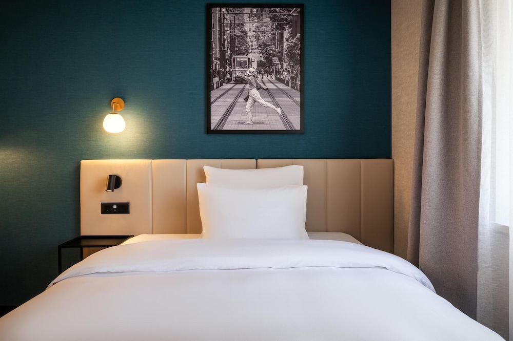 Metropolitan Hotel Sofia, a member of Radisson Individuals — Hotel rooms in Sofia, Sofia (province)