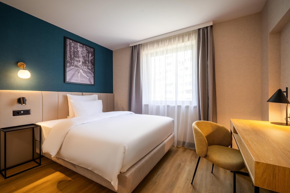 Metropolitan Hotel Sofia, a member of Radisson Individuals — Hotel rooms in Sofia, Sofia (province)