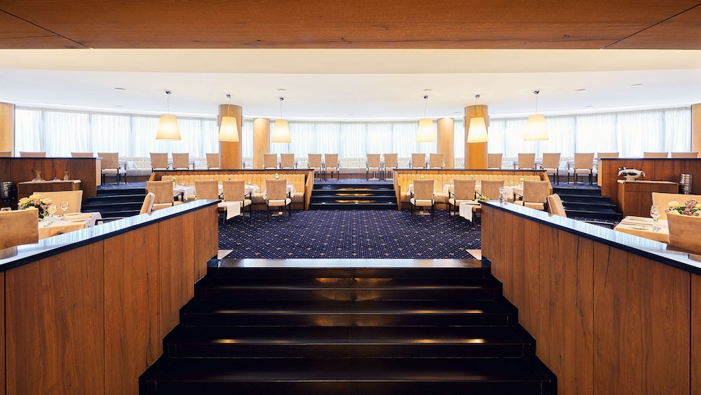 Metropolitan Hotel Sofia, a member of Radisson Individuals — Restaurant & bars in Sofia, Sofia (province)