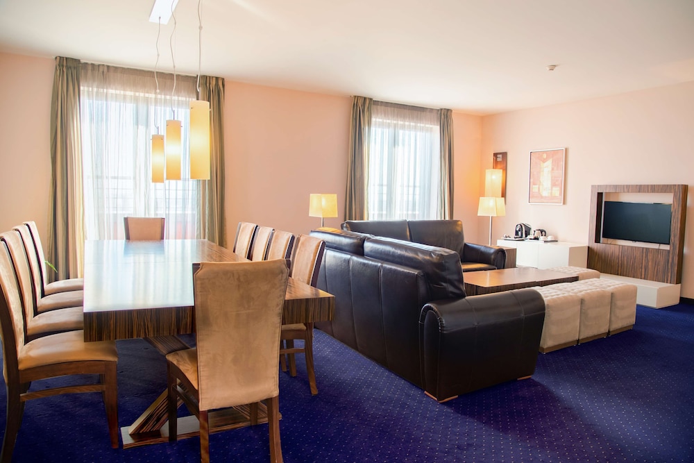 Metropolitan Hotel Sofia, a member of Radisson Individuals — Hotel rooms in Sofia, Sofia (province)