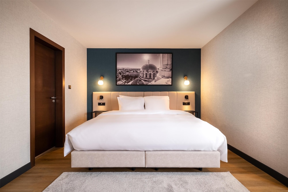 Metropolitan Hotel Sofia, a member of Radisson Individuals — Hotel rooms in Sofia, Sofia (province)