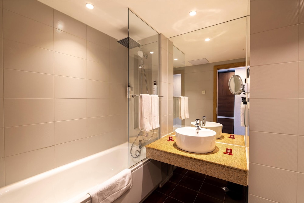 Metropolitan Hotel Sofia, a member of Radisson Individuals — Hotel rooms in Sofia, Sofia (province)