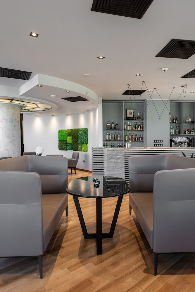 Hotel Vega Sofia — Restaurant & bars in Sofia, Sofia (province)