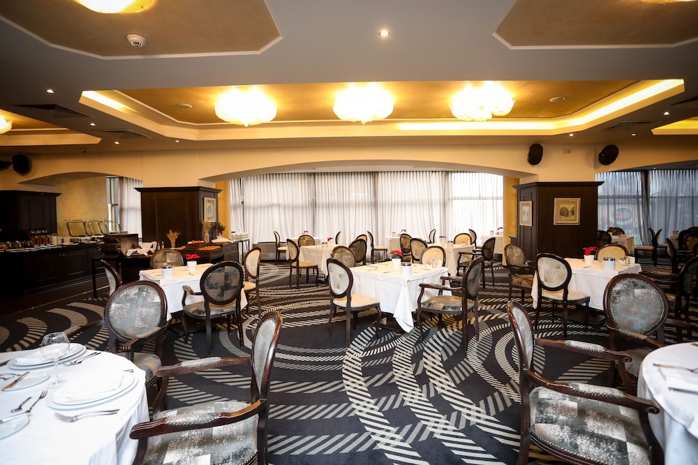 Hotel Vega Sofia — Restaurant & bars in Sofia, Sofia (province)
