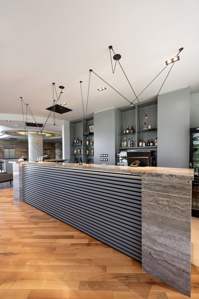 Hotel Vega Sofia — Restaurant & bars in Sofia, Sofia (province)