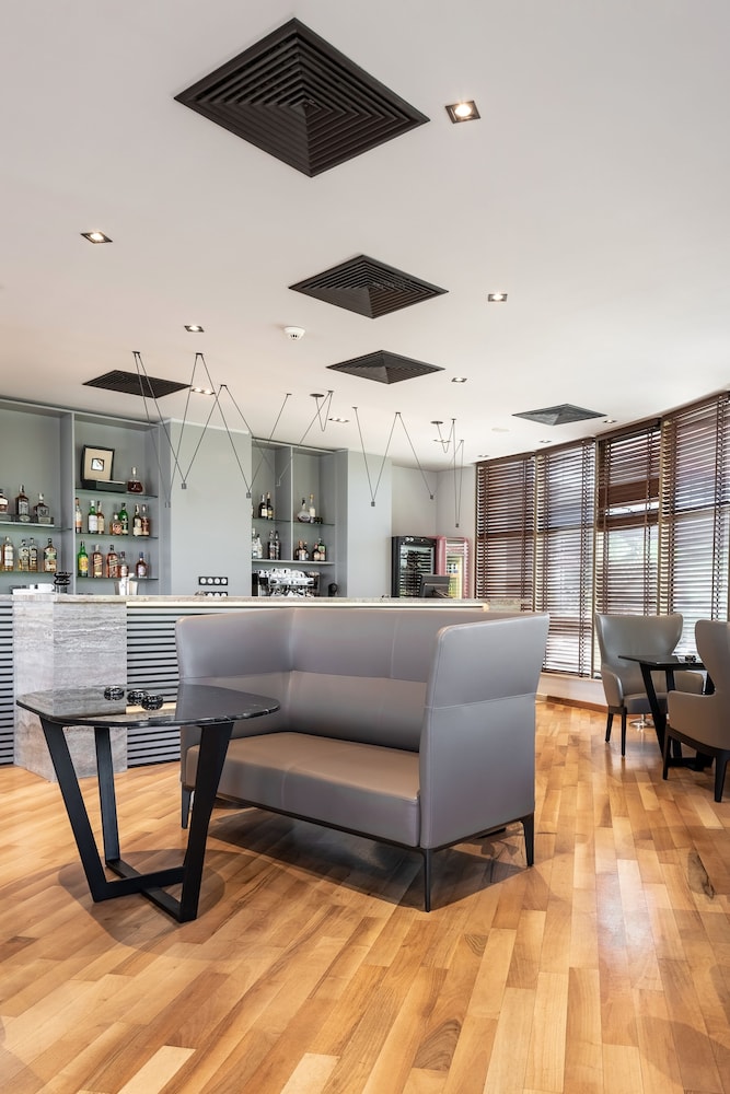 Hotel Vega Sofia — Restaurant & bars in Sofia, Sofia (province)