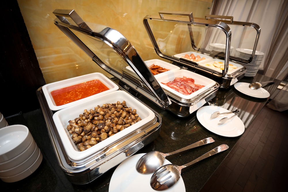 Hotel Vega Sofia — Restaurant & bars in Sofia, Sofia (province)