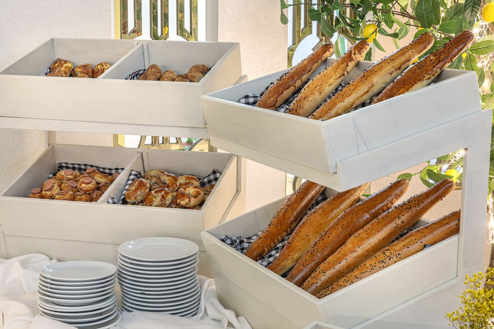 Hotel Ipek Palas — Restaurant & bars in Istanbul, Istanbul