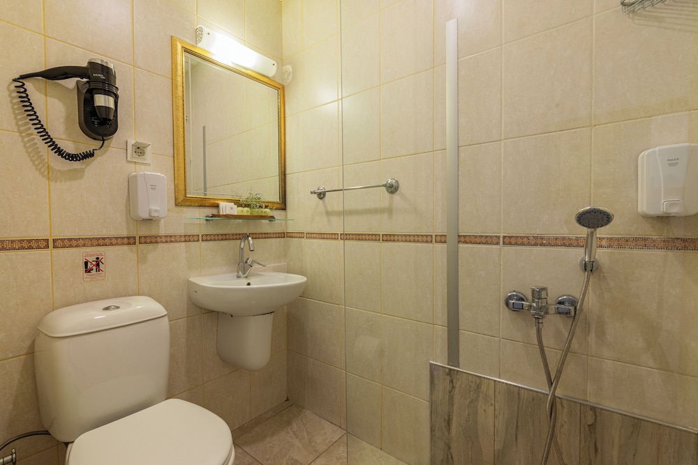 Hotel Ipek Palas — Hotel rooms in Istanbul, Istanbul