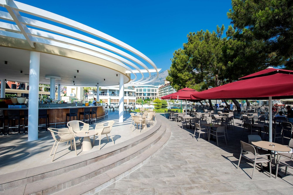 Akra Kemer - All Inclusive — Restaurant & bars in Kemer