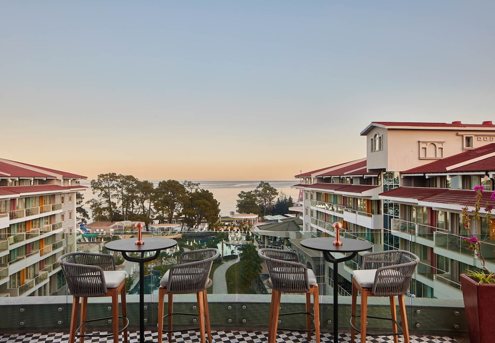 Akra Kemer - All Inclusive — Hotel rooms in Kemer