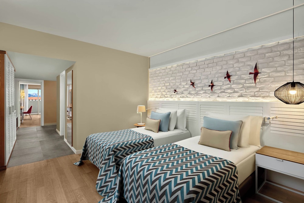 Akra Kemer - All Inclusive — Hotel rooms in Kemer