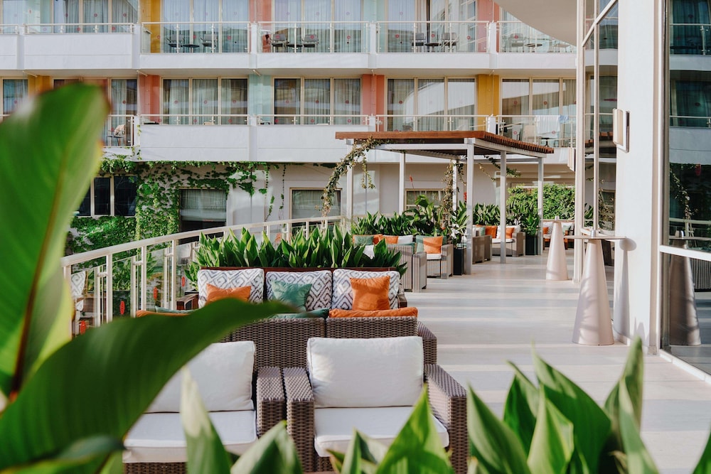 Akra Kemer - All Inclusive — Hotel rooms in Kemer