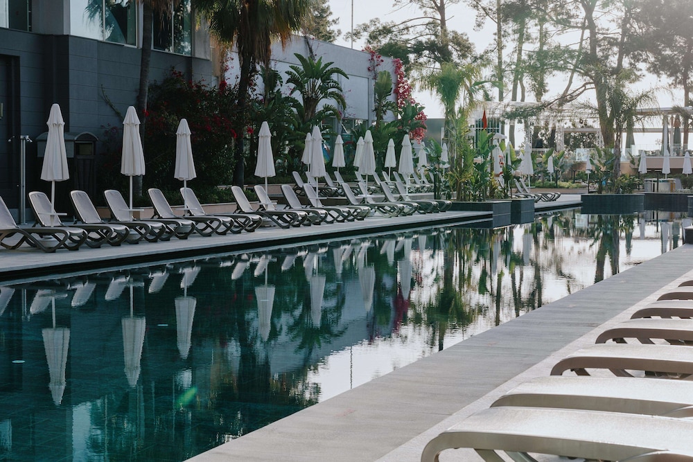 Akra Kemer - All Inclusive — Swimming pool in Kemer