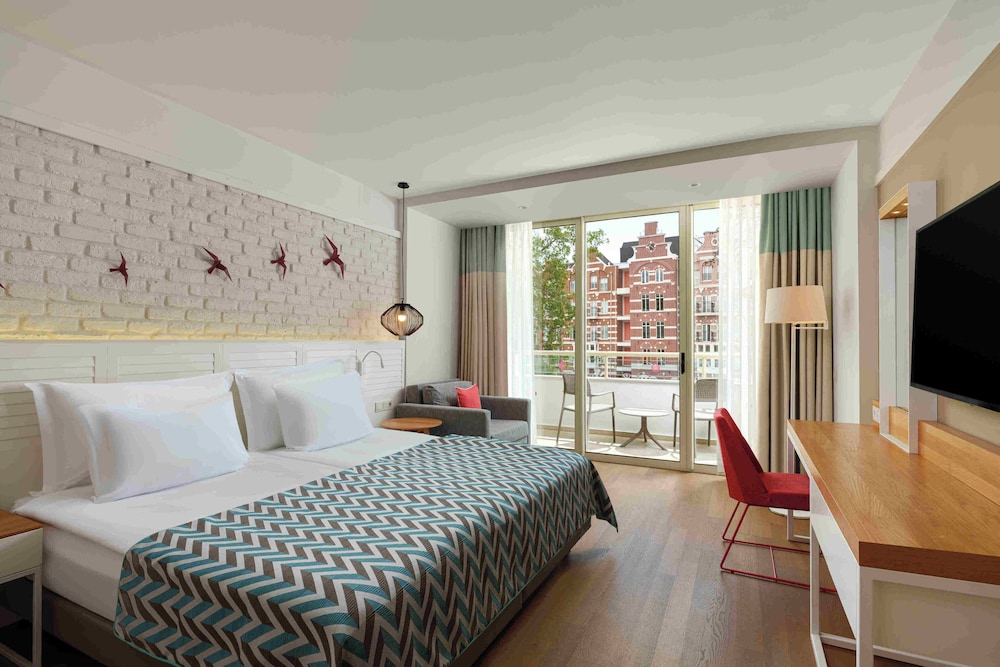 Akra Kemer - All Inclusive — Hotel rooms in Kemer